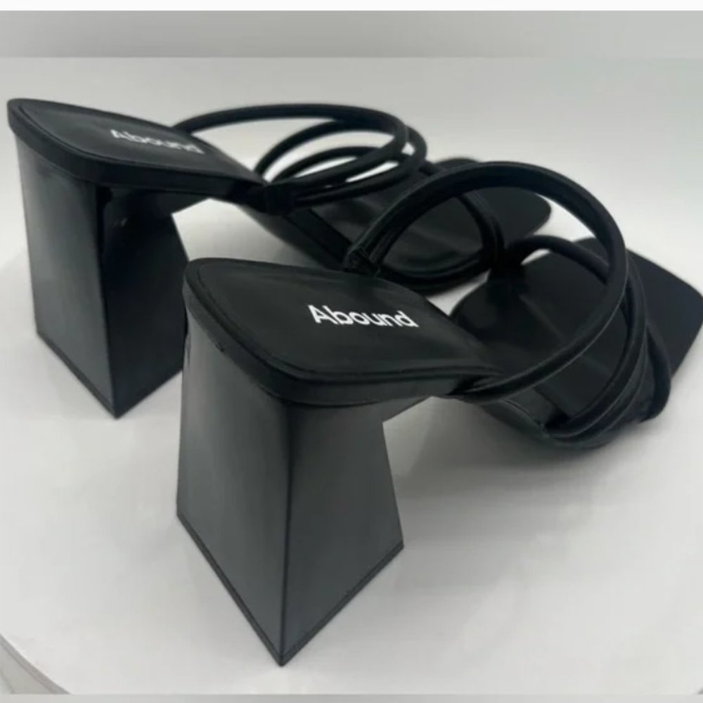 ABOUND Women's Austyn Strappy Sandal Black Size 6 - Picture 2 of 3